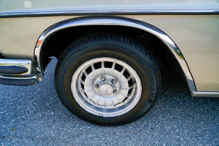 837781-26 Mercedes Benz 250 Coupe 2.8 - 1973