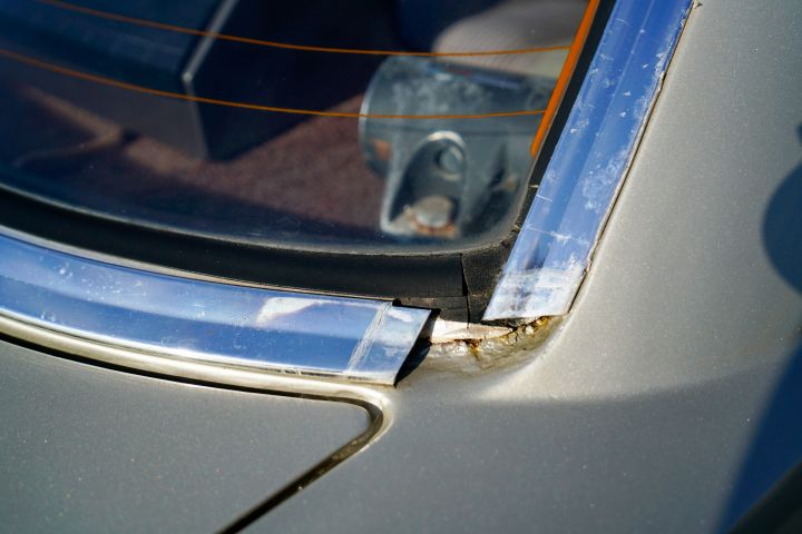 837781-28 Mercedes Benz 250 Coupe 2.8 - 1973