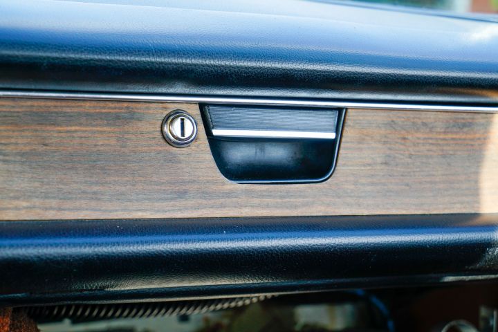 837781-34 Mercedes Benz 250 Coupe 2.8 - 1973