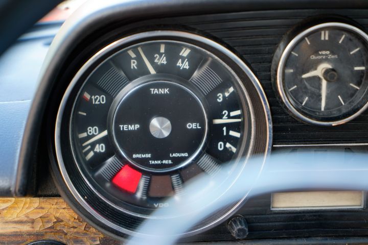 837781-37 Mercedes Benz 250 Coupe 2.8 - 1973