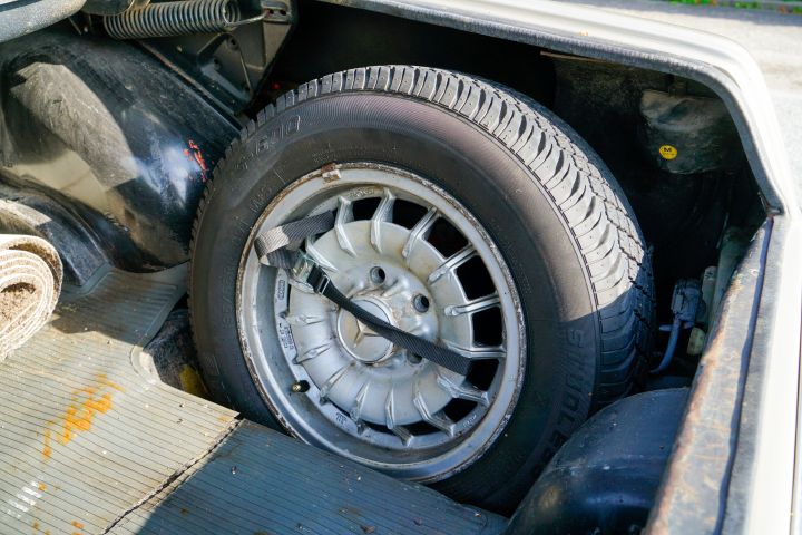 837781-42 Mercedes Benz 250 Coupe 2.8 - 1973