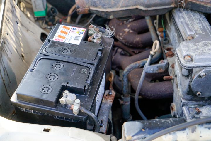 837781-44 Mercedes Benz 250 Coupe 2.8 - 1973