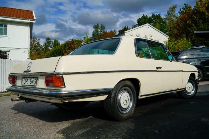 837782-9 Mercedes Benz 250 CE Coupe, 2.5, 129 hk -1970