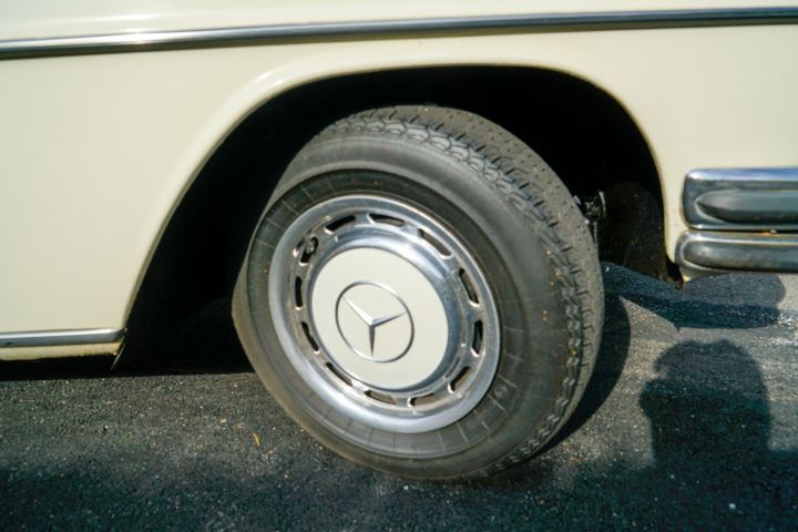 837782-12 Mercedes Benz 250 CE Coupe, 2.5, 129 hk -1970