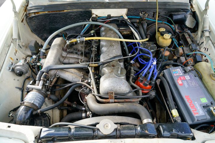 837782-26 Mercedes Benz 250 CE Coupe, 2.5, 129 hk -1970