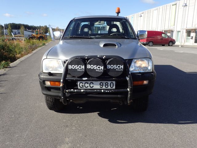 837820-2 MITSUBISHI L200 CLUB CAB, 1999, Reg no. GCC980 (Repair object)