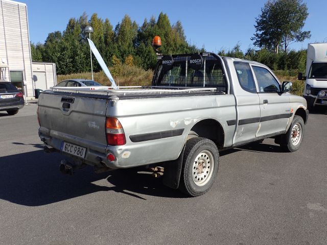 837820-5 MITSUBISHI L200 CLUB CAB, 1999, Reg no. GCC980 (Repair object)
