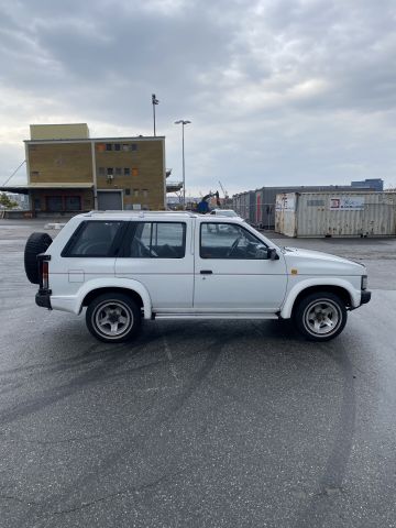 837831-4 NISSAN TERRANO WD21 A / T, (80900Km) -1992