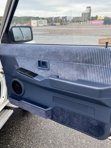 837831-11 NISSAN TERRANO WD21 A / T, (80900Km) -1992