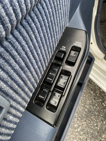 837831-15 NISSAN TERRANO WD21 A / T, (80900Km) -1992