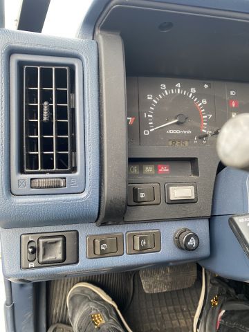 837831-17 NISSAN TERRANO WD21 A / T, (80900Km) -1992
