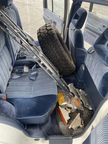 837831-22 NISSAN TERRANO WD21 A / T, (80900Km) -1992