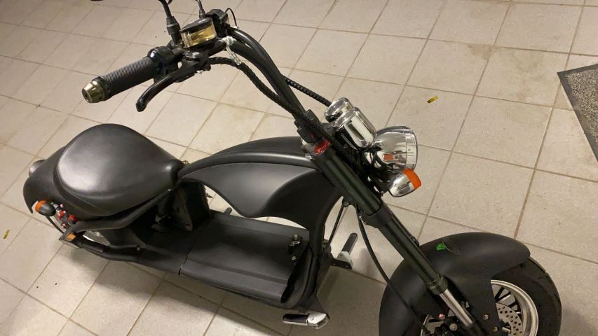 837783-3 Electric scooter, Mangosteen M1
