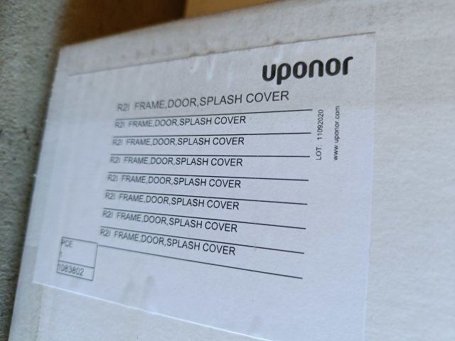 754116-5 Parti med Uponor Täckluckor och ramar