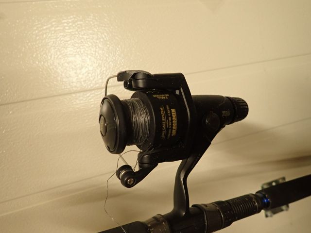 825604-6 Two throwing rods