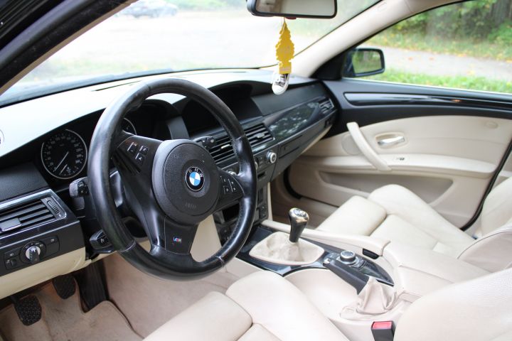830781-5 BMW 525D sedan, 2009, 194 hp