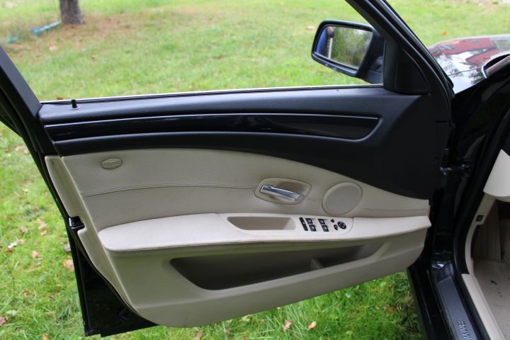 830781-6 BMW 525D sedan, 2009, 194 hp