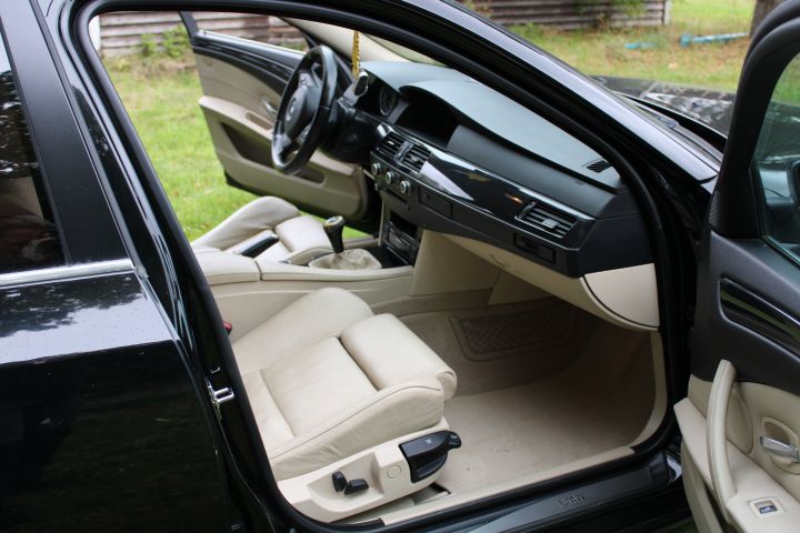 830781-10 BMW 525D sedan, 2009, 194 hp