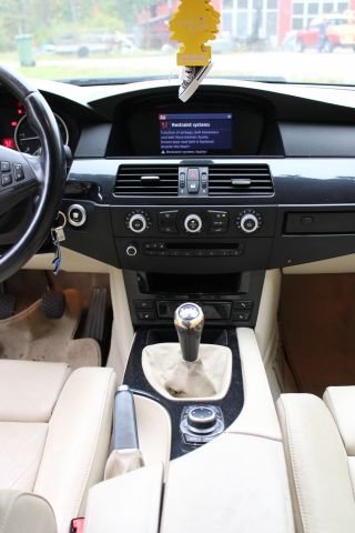 830781-12 BMW 525D sedan, 2009, 194 hp