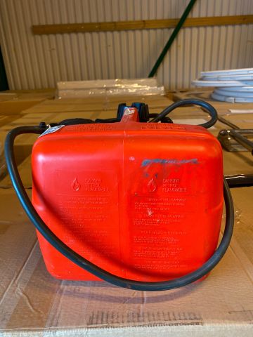 832670-2 Fuel tank, Quicksilver, 12L