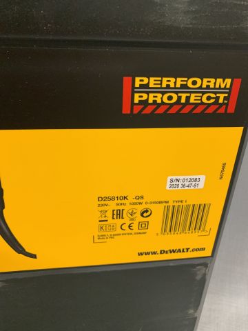 838243-2 Chisel hammer Dewalt D25810K 1050 W