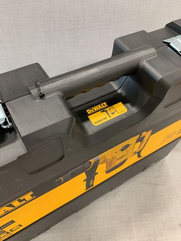 838243-3 Chisel hammer Dewalt D25810K 1050 W
