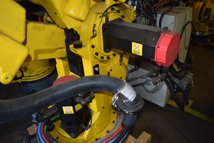 678796-5 Robot Fanuc S-420iF 2.4 / 155