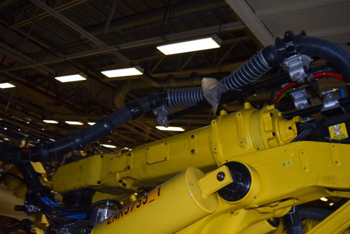 678796-16 Robot Fanuc S-420iF 2.4 / 155