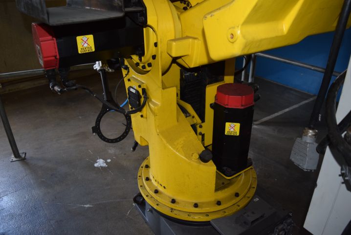 678797-5 Robot Fanuc S-420iW 2.4 / 155