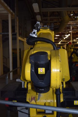 678797-8 Robot Fanuc S-420iW 2.4 / 155