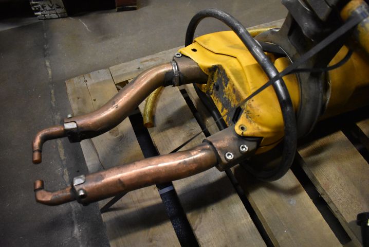 684460-5 Manual spot welding gig with matuschek welding guard