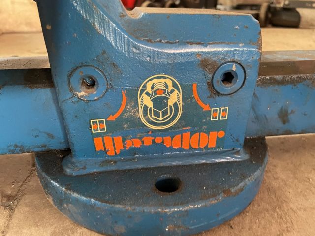 828813-2 Vice Peddinghaus