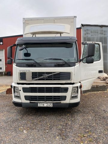 837108-3 VOLVO FM9 4 * 2, 2002, 256 hp