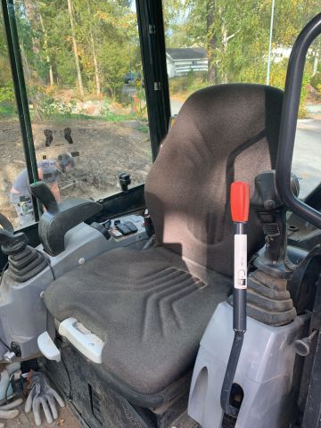 748097-25 Mini excavator Kubota U27-4 -2017 Incl. Buckets 1736.6H