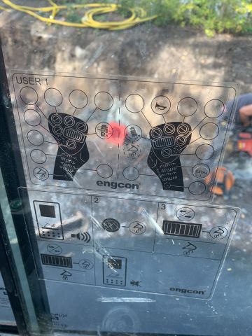 748097-35 Mini excavator Kubota U27-4 -2017 Incl. Buckets 1736.6H