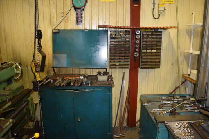 834863-7 Lathe Boehringer Göppingen with a lot of accessories