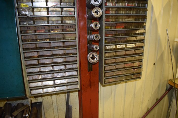 834863-9 Lathe Boehringer Göppingen with a lot of accessories