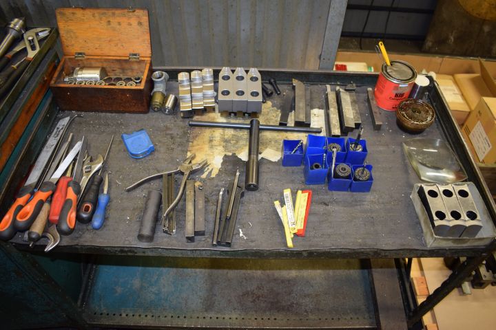 834863-14 Lathe Boehringer Göppingen with a lot of accessories