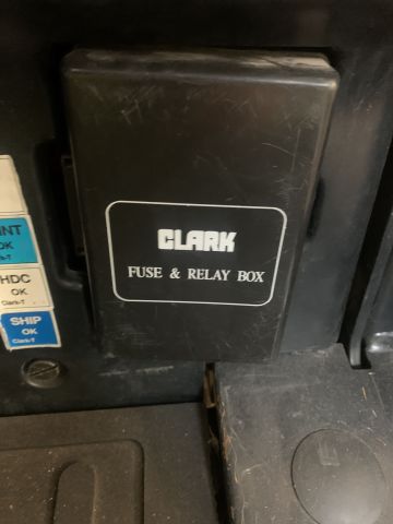 838762-42 Dieseltruck Clark C25D (ca 1000h) -04