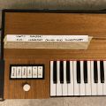 837132-7 Hohner Clavinet D6 (vaatii huoltoa / maintenance needed)
