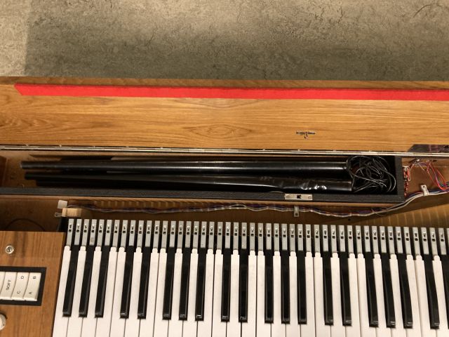 837132-10 Hohner Clavinet D6 (vaatii huoltoa / maintenance needed)