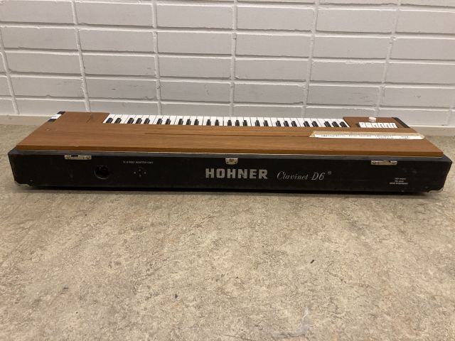 837132-6 Hohner Clavinet D6 (vaatii huoltoa / maintenance needed)