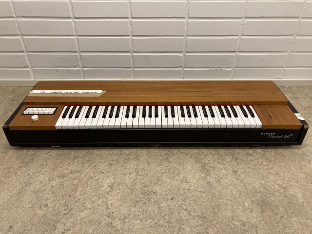 837132-4 Hohner Clavinet D6 (vaatii huoltoa / maintenance needed)