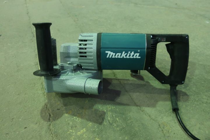 832804-1 Tracking machine, Makita SG150
