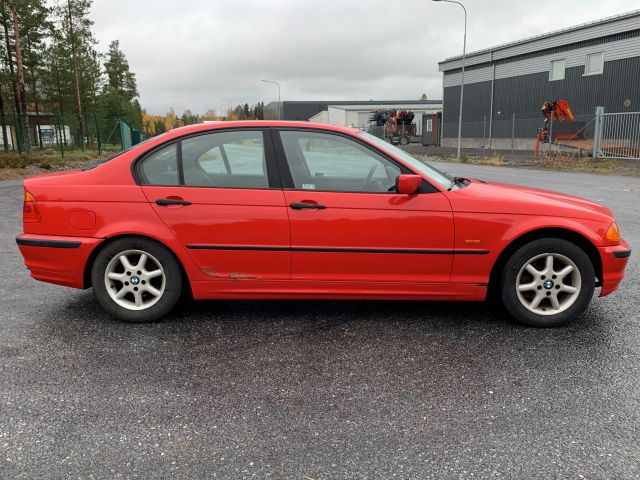 809337-4 BMW 318i -1999 (118hp, 227958km)