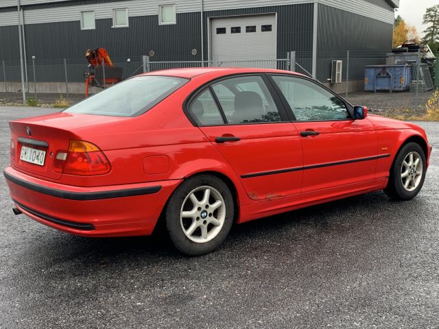809337-5 BMW 318i -1999 (118hp, 227958km)