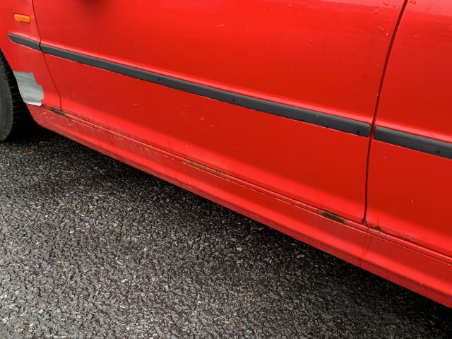 809337-10 BMW 318i -1999 (118hp, 227958km)