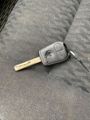 809337-26 BMW 318i -1999 (118hp, 227958km)