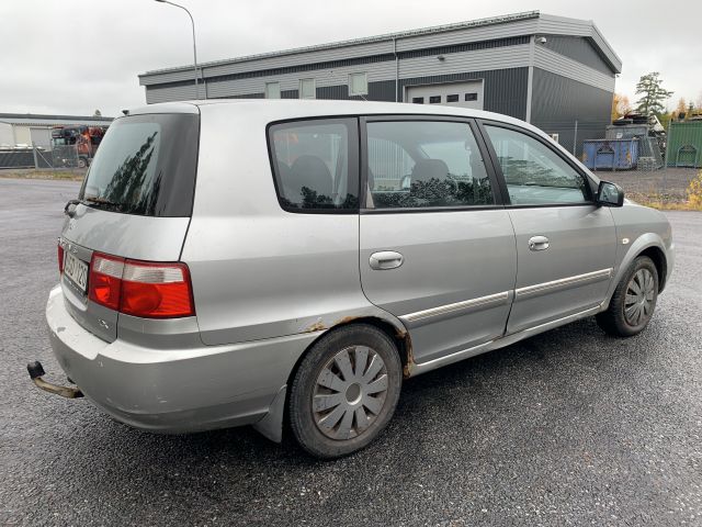809338-5 Kia Carens 1.8 -2004 (126hp, 261693km)