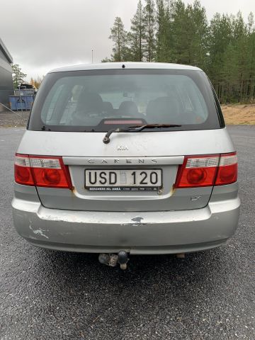 809338-6 Kia Carens 1.8 -2004 (126hp, 261693km)
